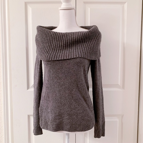 Ann Taylor Sweaters - $5 Clearout!! Ann Taylor Merino Wool